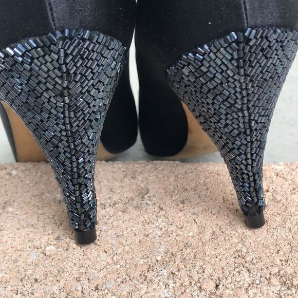 Satin and beaded Gucci’s - Picture 7 of 9